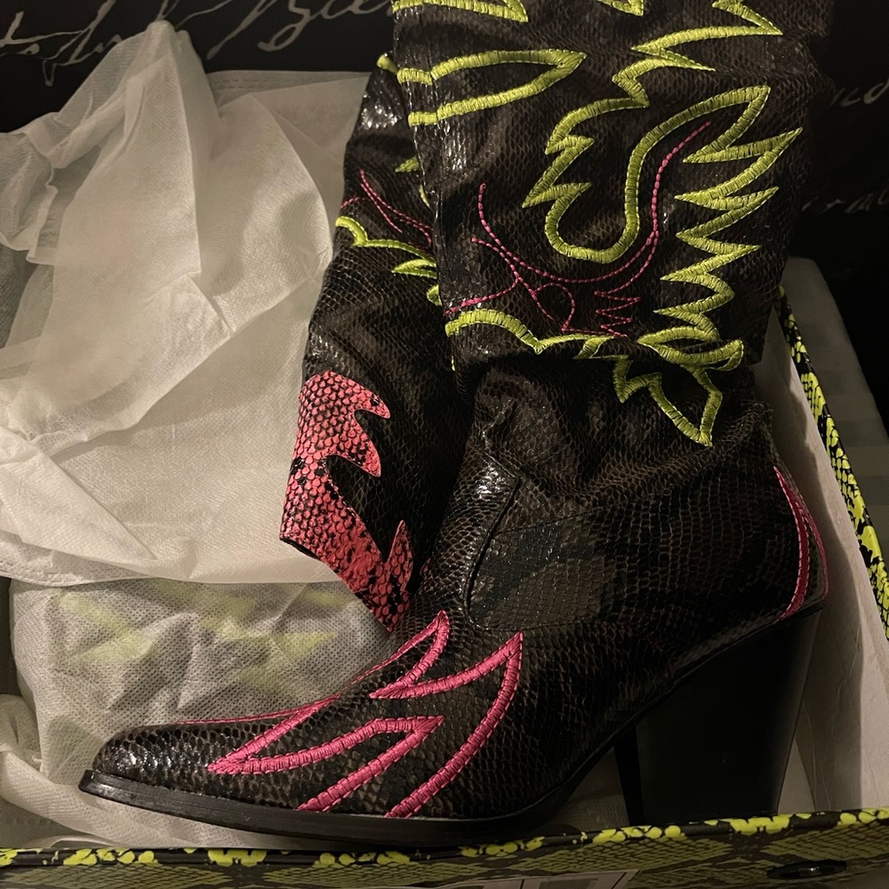 Cape Robbin - image 2